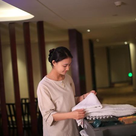 Relax Season Hotel Dongmen Shenzhen Extérieur photo