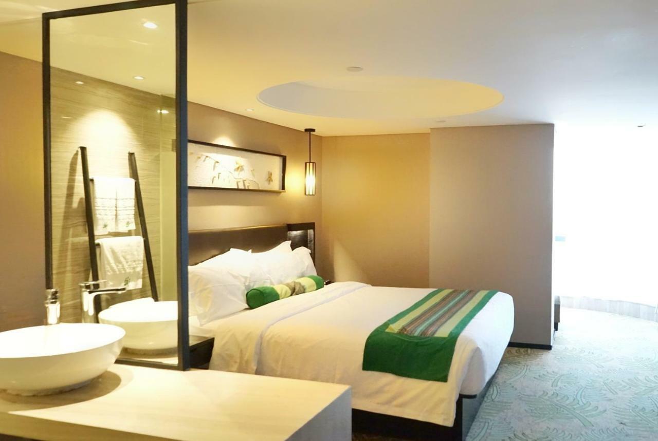Relax Season Hotel Dongmen Shenzhen Extérieur photo